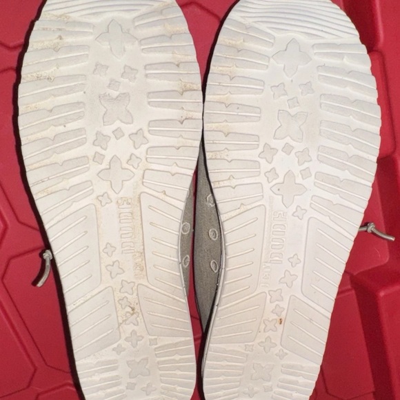 Size 8, Hey Dude Wally Stretch Beige Slip-On - Picture 10 of 10